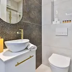 Pileckiego 59 Z Balkonem Bezplatny Parking By Perfect Appartement