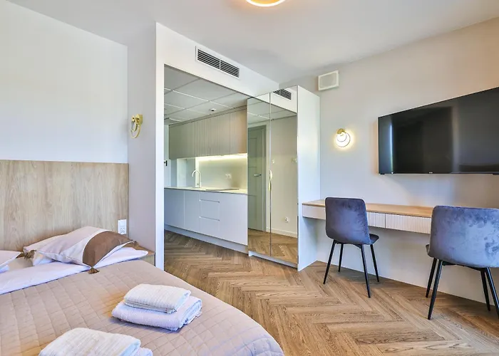 Pileckiego 59 Z Balkonem Bezplatny Parking By Perfect *