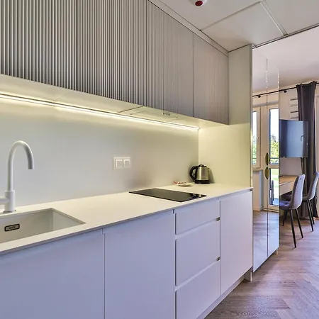 Pileckiego 59 Z Balkonem Bezplatny Parking By Perfect *