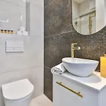 Daire Pileckiego 59 Z Balkonem Bezplatny Parking By Perfect *