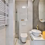 Pileckiego 59 Z Balkonem Bezplatny Parking By Perfect * Varşova