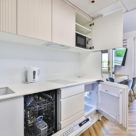 Pileckiego 59 Z Balkonem Bezplatny Parking By Perfect Lejlighed *