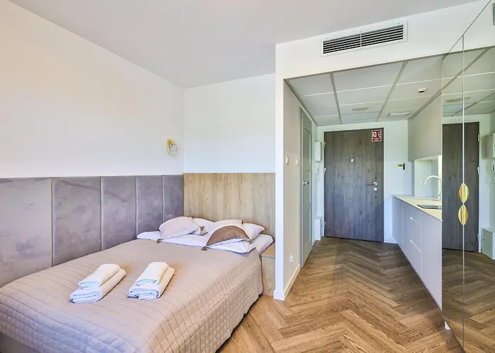 Pileckiego 59 Z Balkonem Bezplatny Parking By Perfect شقة *