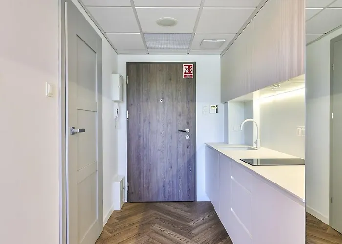 Pileckiego 59 Z Balkonem Bezplatny Parking By Perfect *