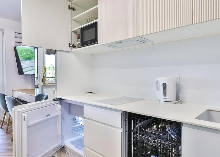 Pileckiego 59 Z Balkonem Bezplatny Parking By Perfect *