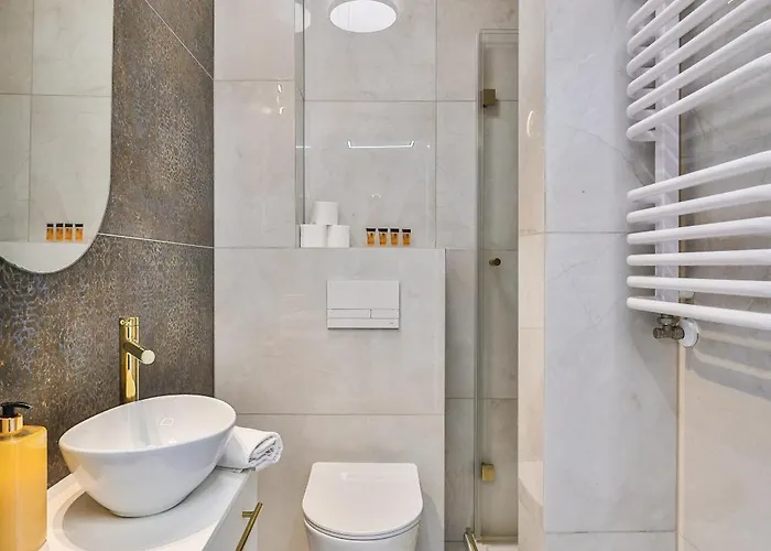 Pileckiego 59 Z Balkonem Bezplatny Parking By Perfect * وارسو